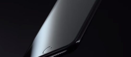 Il design del nuovo dispositivo iPhone 7
