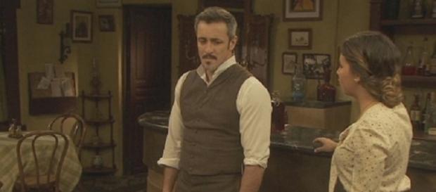 Il Segreto: Emilia e Alfonso aggrediti nella notte Il Segreto: Emilia e Alfonso aggrediti nella notte