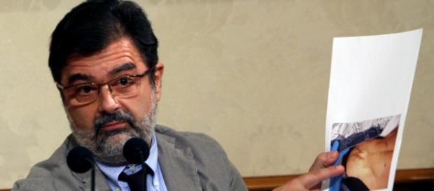 Su Cucchi una 'perizia politica' secondo l'avvocato Fabio Anselmo Su Cucchi una 'perizia politica' secondo l'avvocato Fabio Anselmo