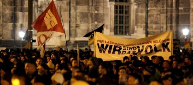 Xenofobia: un'eredità della Germania orientale Xenofobia: un'eredità della Germania orientale