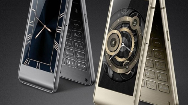 Samsung pronta al lancio di Veyron, uno smartphone flip phone