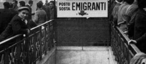 Foto 1 - Lasciare l'Italia: chi sono i nuovi migranti - lettera43.it