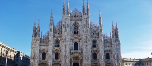 Milano, kamikaze tra Duomo e il Pirellone: scatta l'allarme