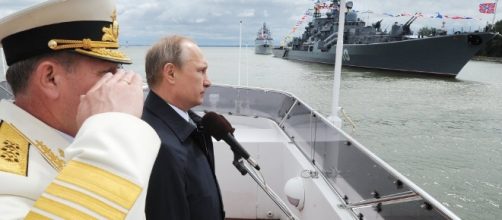 Putin invia tre nuove navi da guerra nel Mediterraneo: due richiamate dalla Siria e una dal Mar Nero.