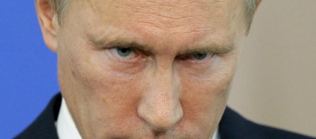 Putin e le esercitazioni in grande stile: 200.000 soccorritori, 50.000 mezzi e 40 milioni di civili. Putin e le esercitazioni in grande stile: 200.000 soccorritori, 50.000 mezzi e 40 milioni di civili.