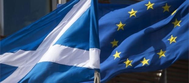 Twitter hashtag "WeAreScotland", trending this Friday (7), seems to go against Brexit and towards European Union. Twitter hashtag "WeAreScotland", trending this Friday (7), seems to go against Brexit and towards European Union.