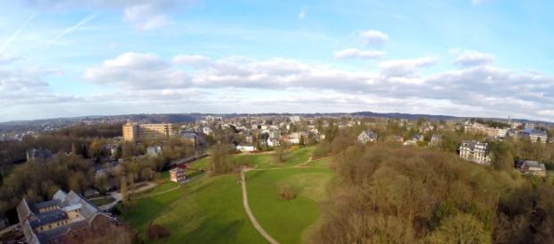 Vue aérienne prise par un appareil monté sur drone, par Sven Hanssen Vue aérienne prise par un appareil monté sur drone, par Sven Hanssen