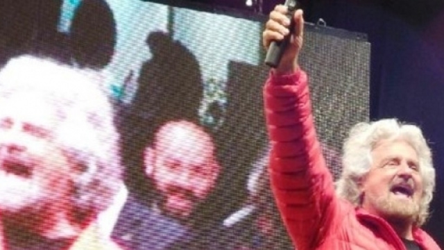 Beppe Grillo, il Movimento Cinque Stelle dice No alla riforma costituzionale