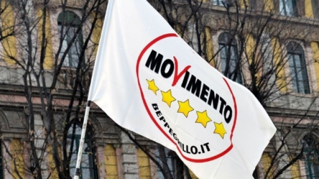 Palermo, "Italia 5 Stelle" chiude con Assange: "Contro la stampa ... - news2u.it