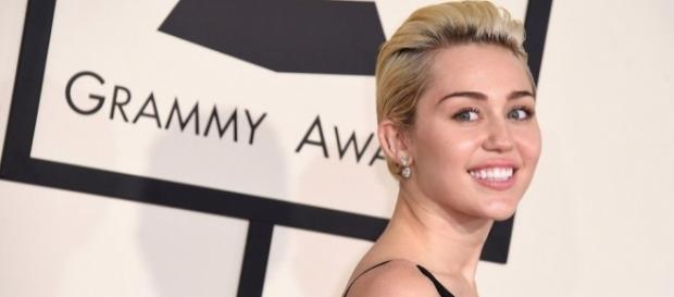 Miley is now pansexual - mashable.com Miley is now pansexual - mashable.com