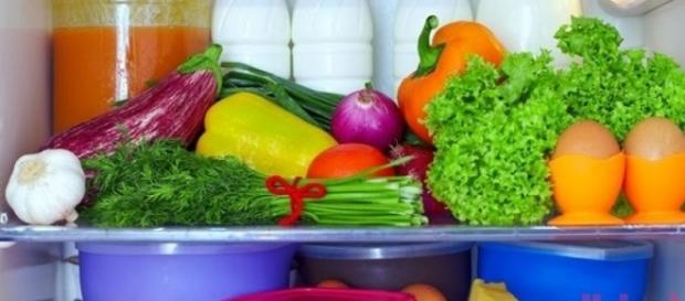 Przechowywanie warzyw i owoców – w lodówce czy poza nią? - Dieta i ... - polki.pl Przechowywanie warzyw i owoców – w lodówce czy poza nią? - Dieta i ... - polki.pl