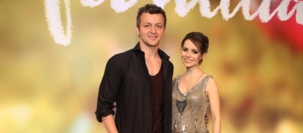 Sandy conta o que é preciso para aquecer um relacionamento Sandy conta o que é preciso para aquecer um relacionamento