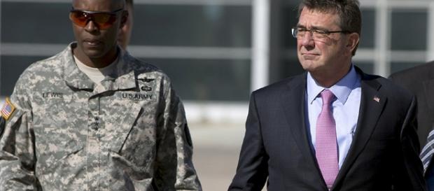 Us general Ron Lewis with secretary Ash Carter https://www.rt.com/usa/321784-pentagon-removes-general-lewis/ Us general Ron Lewis with secretary Ash Carter https://www.rt.com/usa/321784-pentagon-removes-general-lewis/