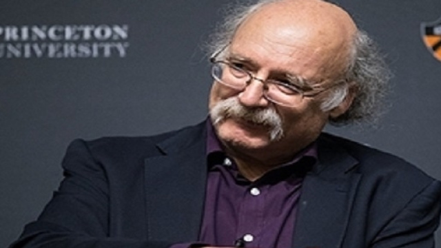 Frederick Duncan Michael Haldane, Premio Nobel per la Fisica 2016 assegnatogli per 'l'inutile' studio sulla forma esotica della materia.