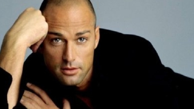 Stefano Bettarini partecipa al Grande Fratello Vip