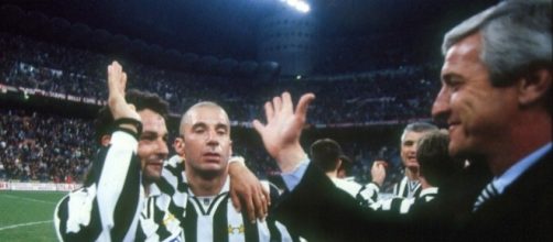 Marcello Lippi in una foto d'epoca con Baggio e Vialli