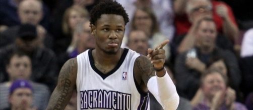 NBA Slam Dunk Contest: Ben McLemore dunks over Shaq (GIF) - fansided.com