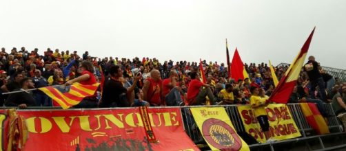 Una foto dei tifosi giallorossi a Melfi.