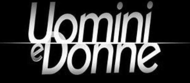 Il logo ufficiale di Uomini e donne Il logo ufficiale di Uomini e donne