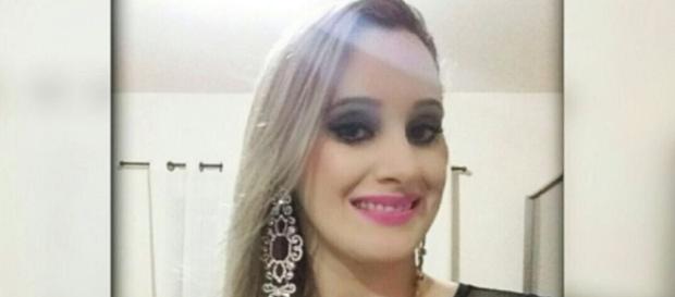 Mulher é assassinada a facadas pelo ex-namorado, quando assistia à missa Mulher é assassinada a facadas pelo ex-namorado, quando assistia à missa