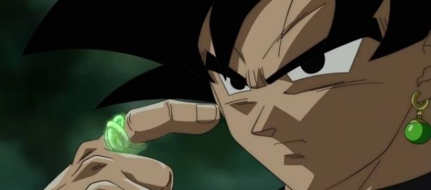 Black a-t-il utilisé l'anneau gris ou vert ? Black a-t-il utilisé l'anneau gris ou vert ?