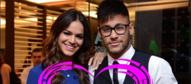 Bruna Marquezine faz mistério sobre namoro com Neymar Bruna Marquezine faz mistério sobre namoro com Neymar