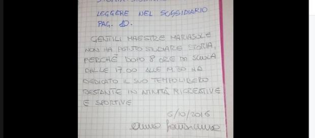 Mamma pubblica giustificazione su Facebook: "Basta compiti dopo la scuola" Mamma pubblica giustificazione su Facebook: "Basta compiti dopo la scuola"