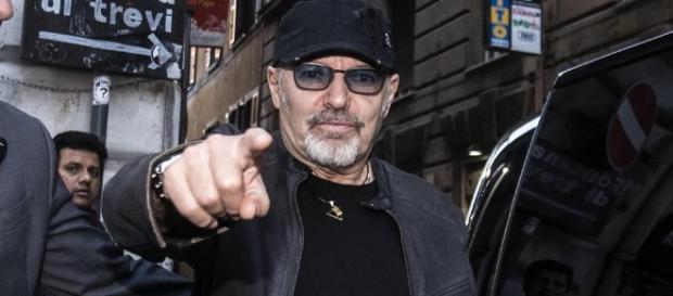 Vasco Rossi ritorna alla grande... Vasco Rossi ritorna alla grande...