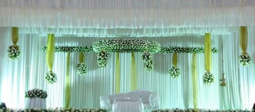 Stunning Wedding Stage Decorations for Christians in Kerala ... - fashionztrend.com