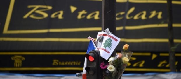 Il Bataclan riapre dopo un anno dalla strage Il Bataclan riapre dopo un anno dalla strage