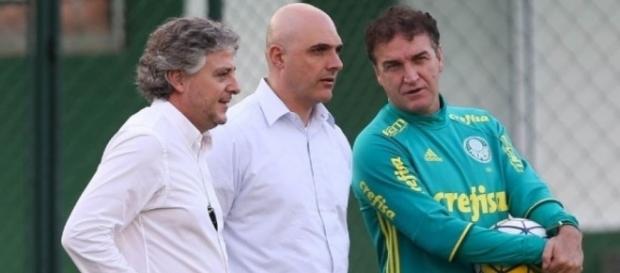 Paulo Nobre, Maurício Galiotte e Cuca (Foto: Cesar Greco/Ag. Palmeiras/Dilvulgação) Paulo Nobre, Maurício Galiotte e Cuca (Foto: Cesar Greco/Ag. Palmeiras/Dilvulgação)