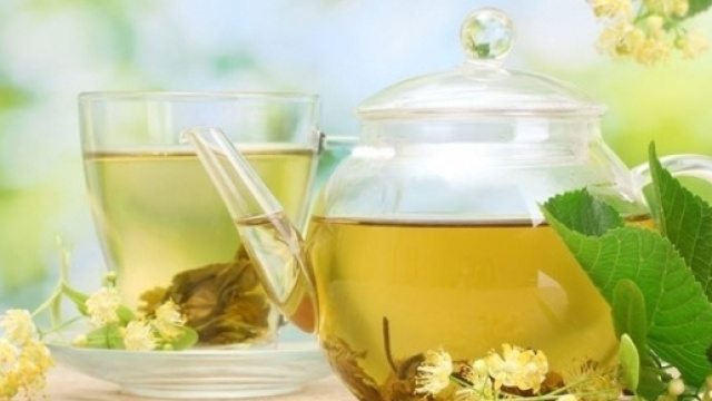 La potente e armonica magia benefica della natura pronta da sorseggiare in una tisana ideale contro l'insonnia.