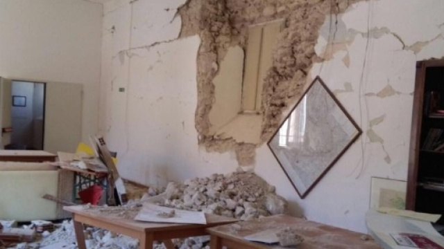 Ma quale certificato di agibilit&agrave;: la burocrazia non ferma gli effetti del terremoto