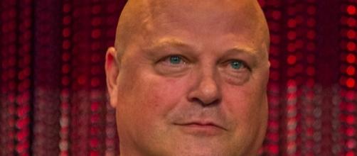 Wikimedia user iDominick. Michael Chiklis weight loss in "The Shield" gained back in AHS, Gotham