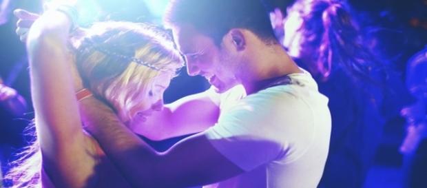 As diferenças entre fazer amor e ter somente prazer. As diferenças entre fazer amor e ter somente prazer.