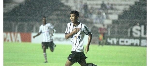 Dupla quer voltar a vestir a camisa do Timão Dupla quer voltar a vestir a camisa do Timão