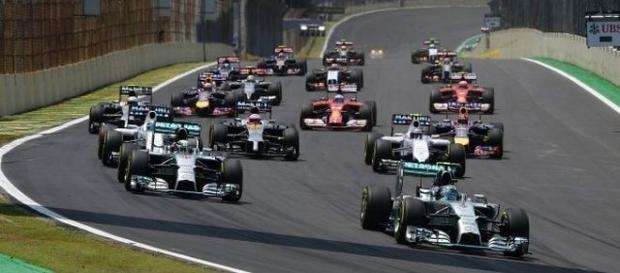 Nico Rosberg pode conquistar seu primeiro título da F1 no GP do Brasil 2016. Nico Rosberg pode conquistar seu primeiro título da F1 no GP do Brasil 2016.