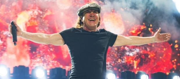 Brian Johnson participa en el nuevo álbum de la Greg Billings Band. Brian Johnson participa en el nuevo álbum de la Greg Billings Band.