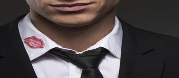 Comportamentos que revelam quando um homem é infiel Comportamentos que revelam quando um homem é infiel