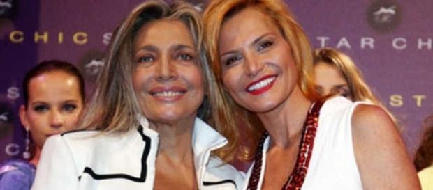 Mara Venier toglie la parola a Simona Ventura. Mara Venier toglie la parola a Simona Ventura.