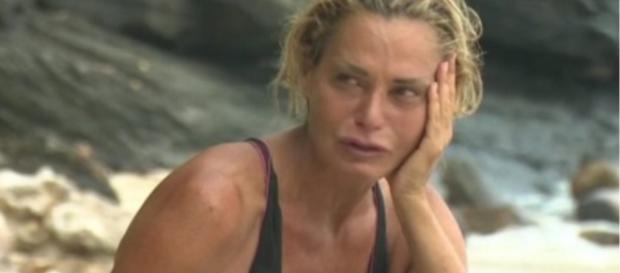 Simona ha spiegato le sue motivazioni dopo le dichiarazioni di Stefano al Gf Vip. Simona ha spiegato le sue motivazioni dopo le dichiarazioni di Stefano al Gf Vip.