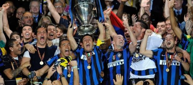 Calciomercato, un eroe del triplete dell'Inter annuncia il ...