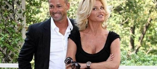 Gossip Stefano Bettarini e Simona Ventura Gossip Stefano Bettarini e Simona Ventura