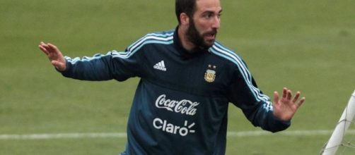 Gonzalo Higuaín marcó el segundo para la albiceleste — Perú ante ... - elregiodeporte.com
