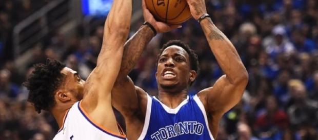 DeRozan consigue otro partido de más de 30 puntos frente a los Knicks. DeRozan consigue otro partido de más de 30 puntos frente a los Knicks.