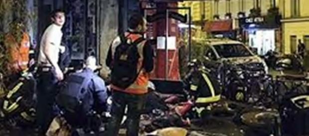 Um ano após ataque terrorista, Bataclan é reaberto e a tragédia vira história em quadrinhos. Um ano após ataque terrorista, Bataclan é reaberto e a tragédia vira história em quadrinhos.