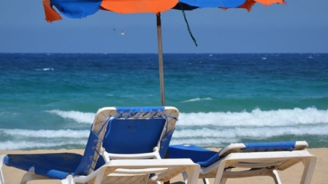 Bien choisir son parasol pour profiter de l'été à l'ombre ... - parasols.fr