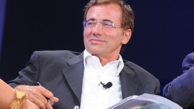 Michele Cucuzza, che fine ha fatto lo storico giornalista della ... - funweek.it