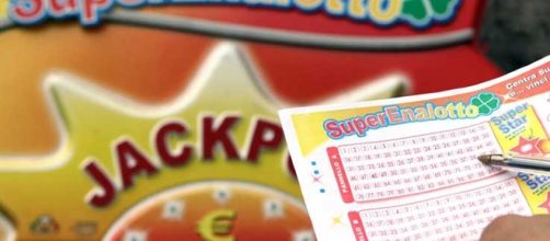 Estrazioni SuperEnalotto e Lotto 15 novembre 2016