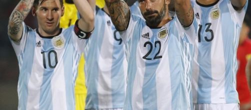 News Argentina Qualificazioni Mondiali: Lavezzi accusato di aver fumato uno spinello, Messi lo difende - eurosport.com